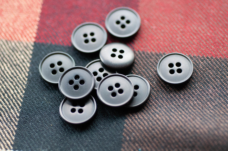 Basic Black Button (Set)